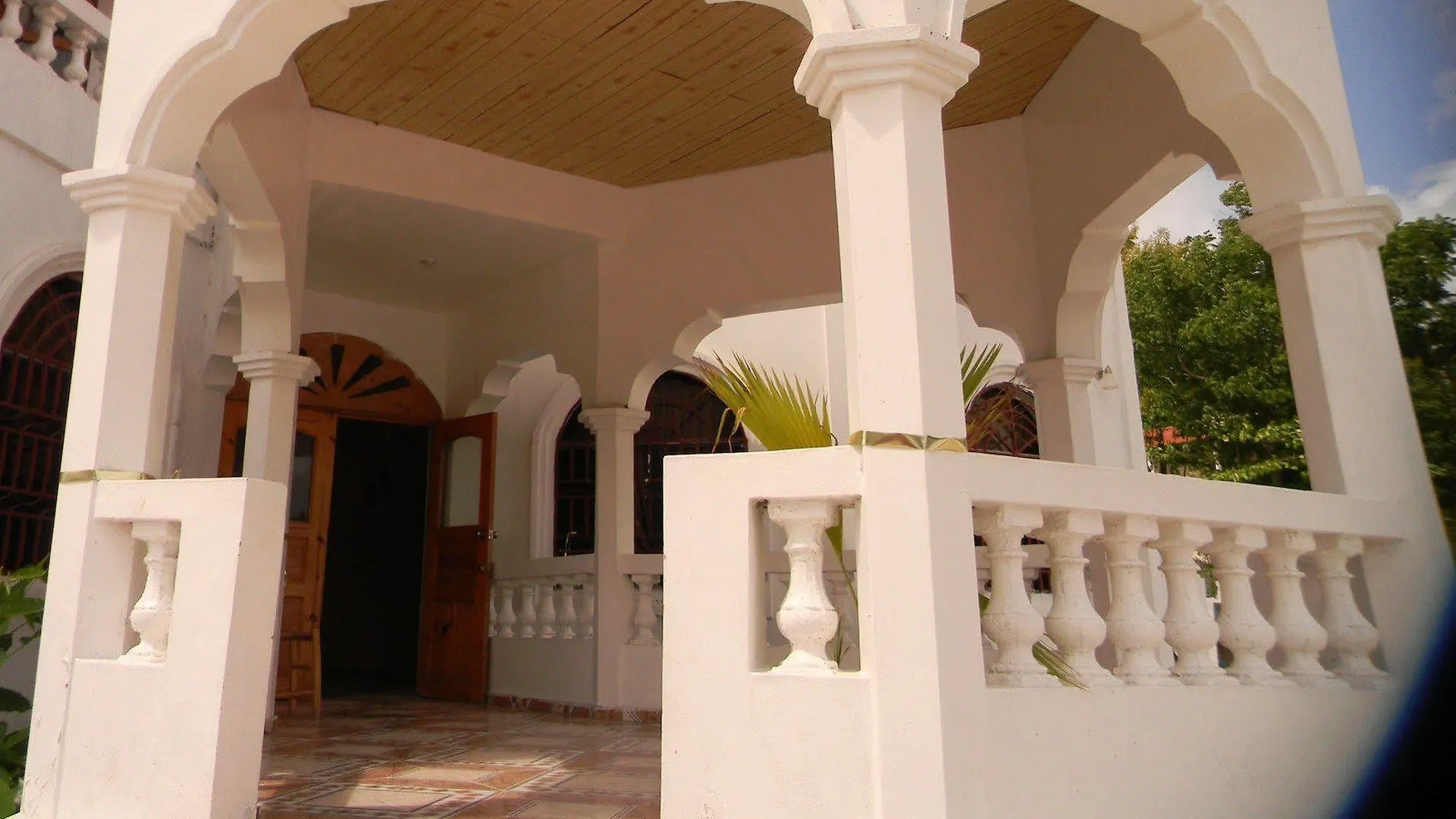 Hotel De La Decouverte Ле-Ке