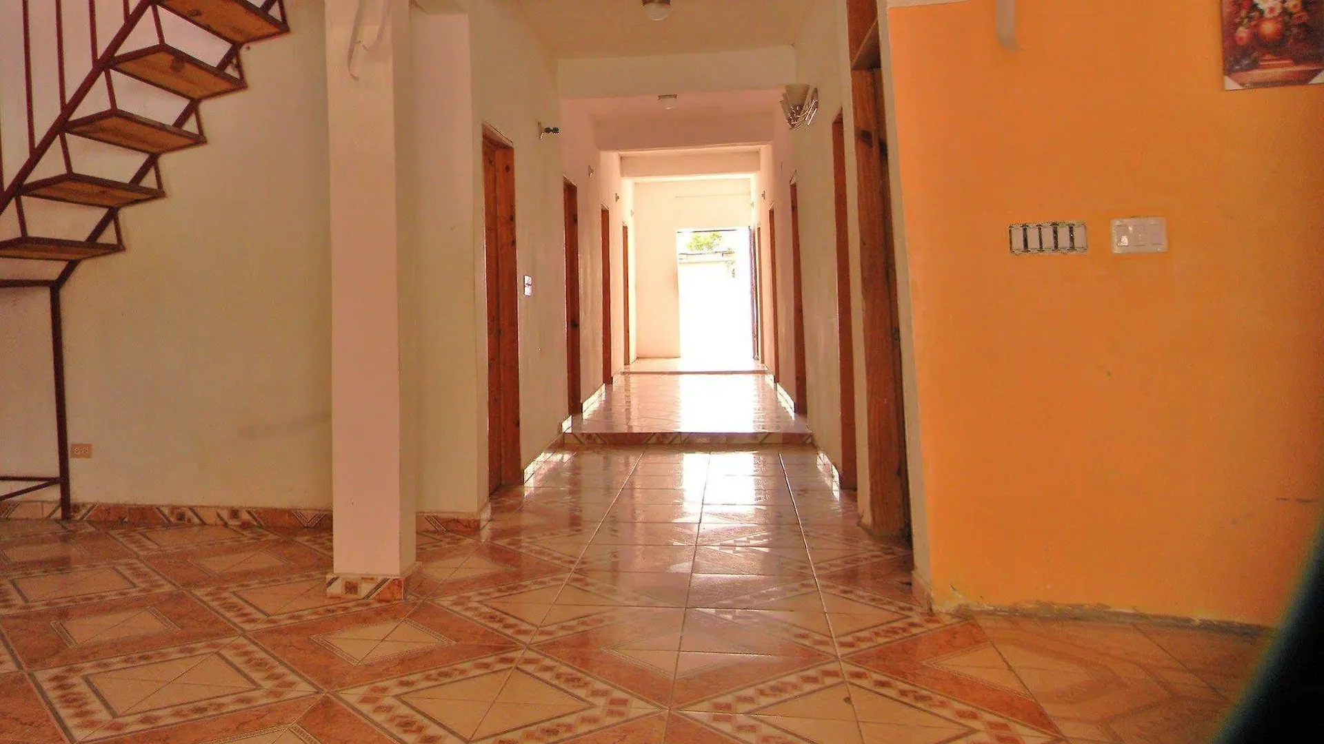 Hotel De La Decouverte Ле-Ке Гаити